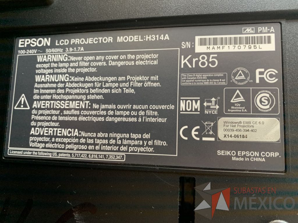 Lote 018 - Video proyector con iris desajustado marca EPSON de 4000 ANSI, incluye Case, control remoto, cable VGA - Imagen 5