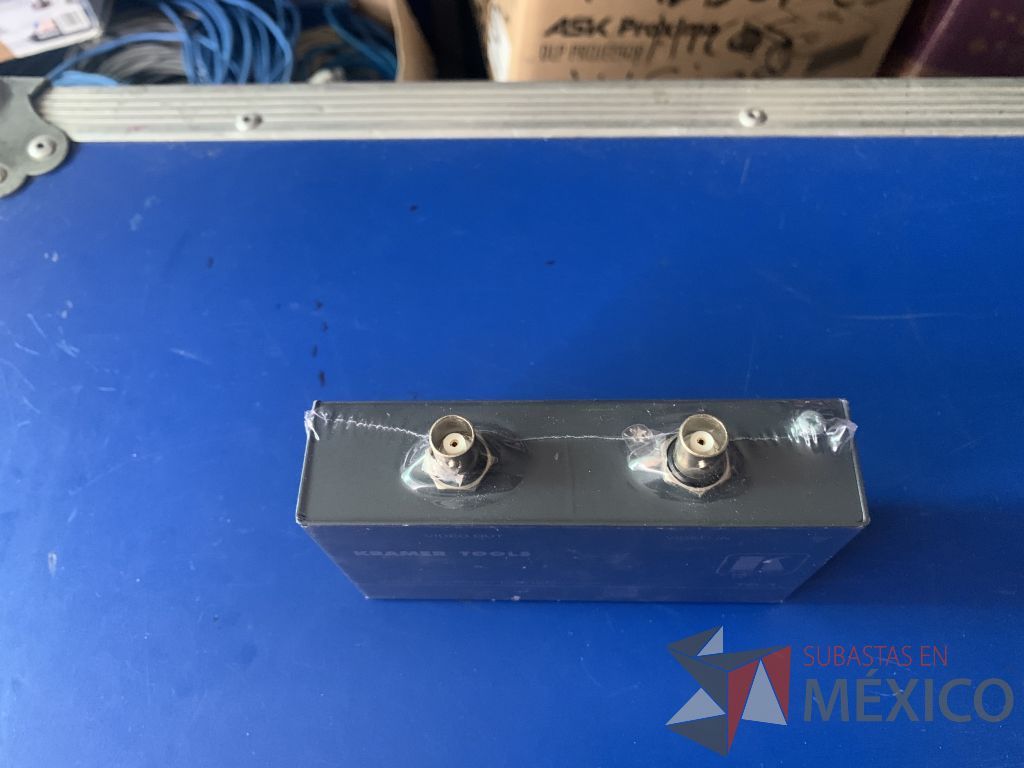 Lote 143 - 1 Interruptor-selector HDMI marca Auvio, 1 Extension USB Marca Steren y 1 Quita home marca Kramer - Imagen 14
