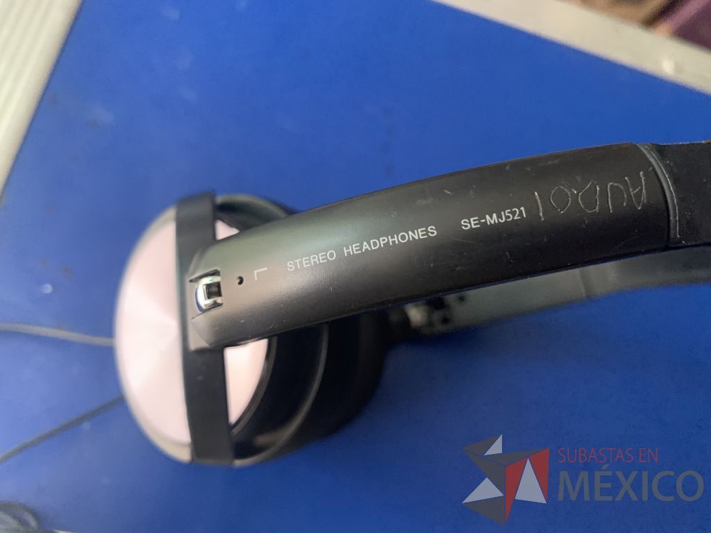 Lote 142 - 3 audifonos orejera marca Pionner y 2 juegos de Walkie Talkie marca Midland - Imagen 5