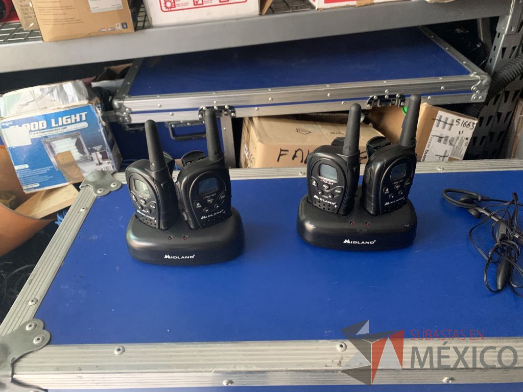 Lote 142 - 3 audifonos orejera marca Pionner y 2 juegos de Walkie Talkie marca Midland - Imagen 18