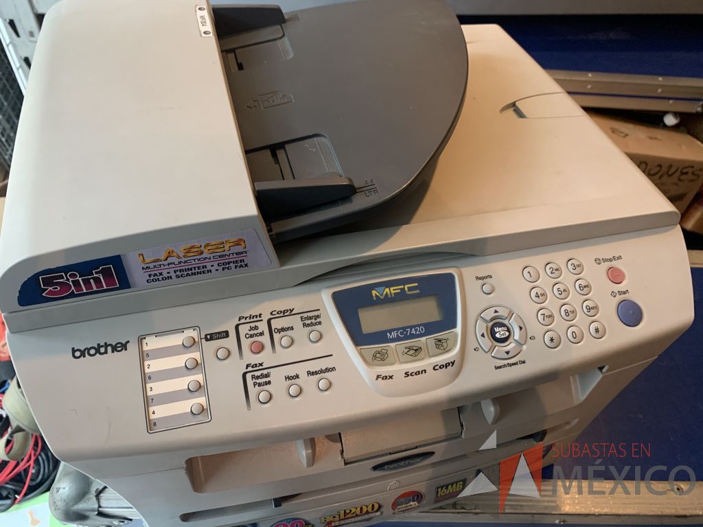 Lote 146 - 4 multifuncionales laser marca Brother (MFC7420,DCP8080DN,DCP7040) y 1 Impresora laser marca HP - Imagen 19