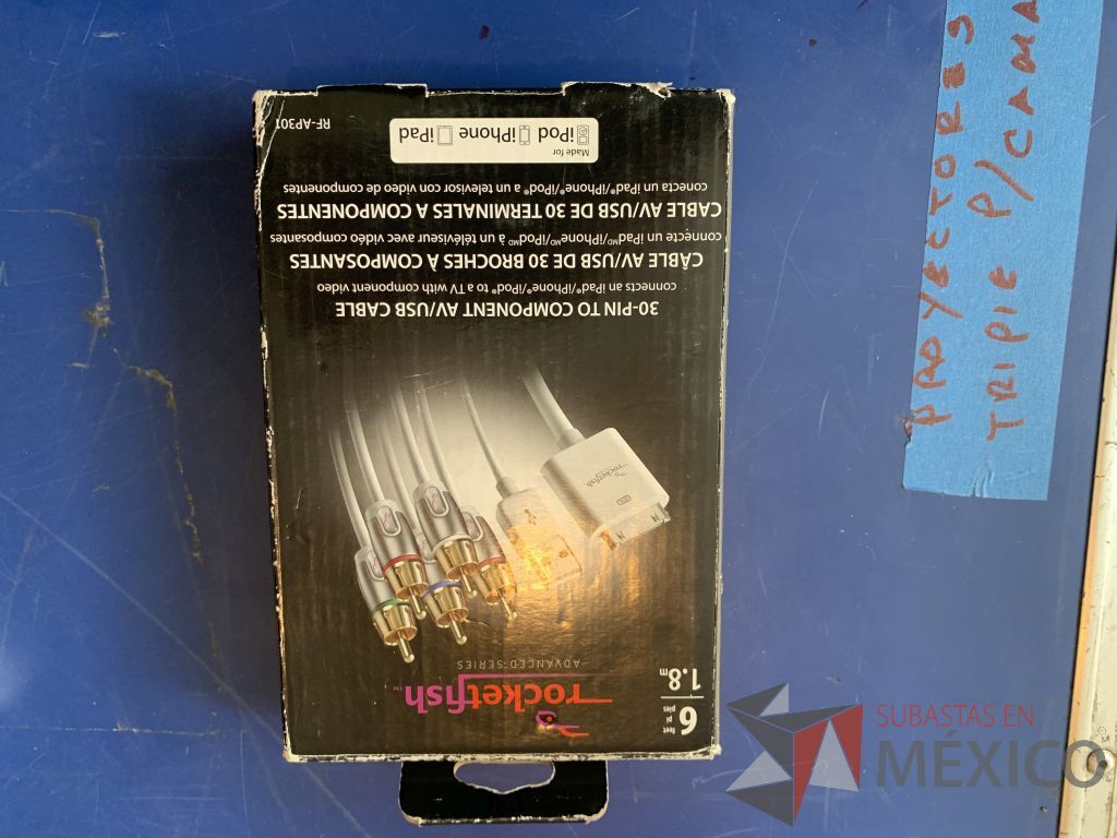 Lote 133 - 1 cable AV/USB p/IPAD,2 adaptadores minidisplay a VGA, 6 divisores VGA de 2 vias... - Imagen 21