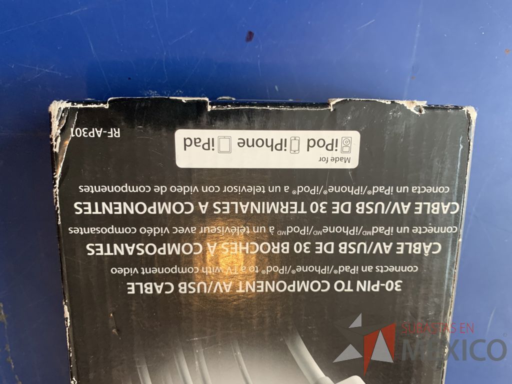 Lote 133 - 1 cable AV/USB p/IPAD,2 adaptadores minidisplay a VGA, 6 divisores VGA de 2 vias... - Imagen 22