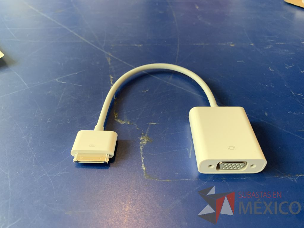 Lote 133 - 1 cable AV/USB p/IPAD,2 adaptadores minidisplay a VGA, 6 divisores VGA de 2 vias... - Imagen 9