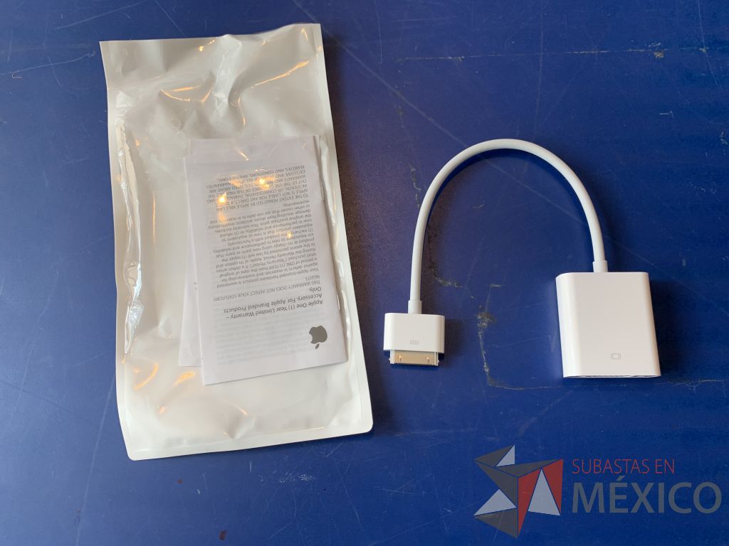 Lote 133 - 1 cable AV/USB p/IPAD,2 adaptadores minidisplay a VGA, 6 divisores VGA de 2 vias... - Imagen 11