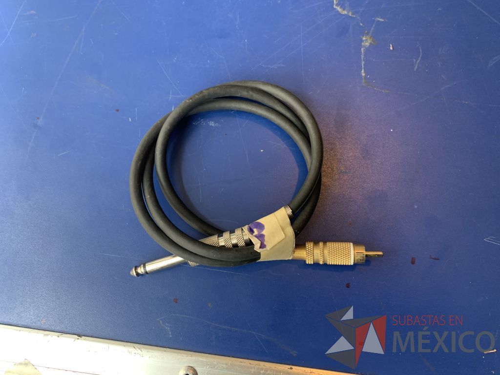 Lote 112 - 44 cables plug y miniplug a varias terminales y varias medidas - Imagen 15