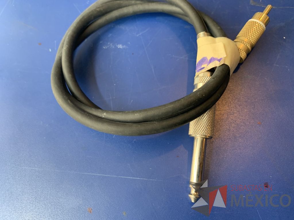 Lote 112 - 44 cables plug y miniplug a varias terminales y varias medidas - Imagen 12