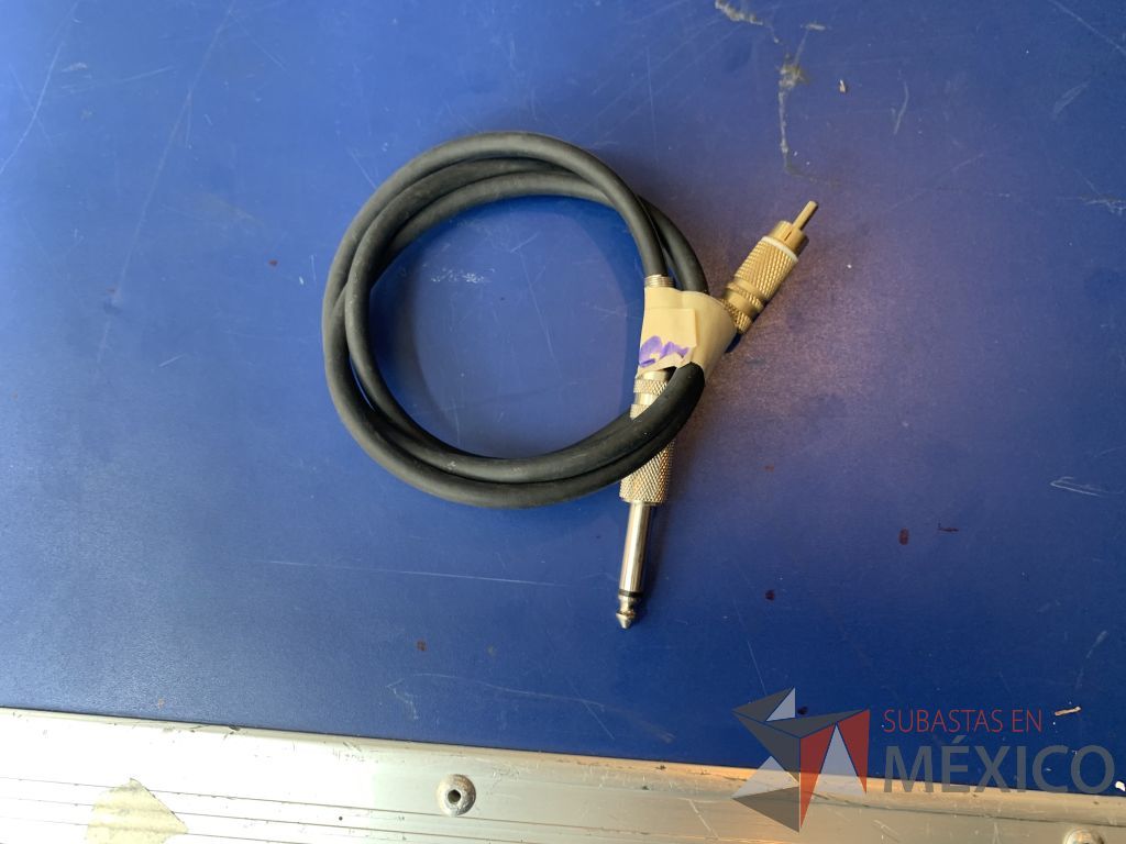 Lote 112 - 44 cables plug y miniplug a varias terminales y varias medidas - Imagen 11