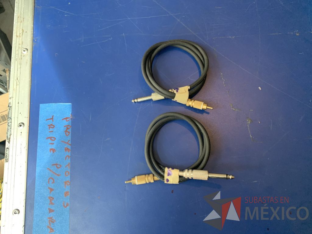 Lote 112 - 44 cables plug y miniplug a varias terminales y varias medidas - Imagen 10