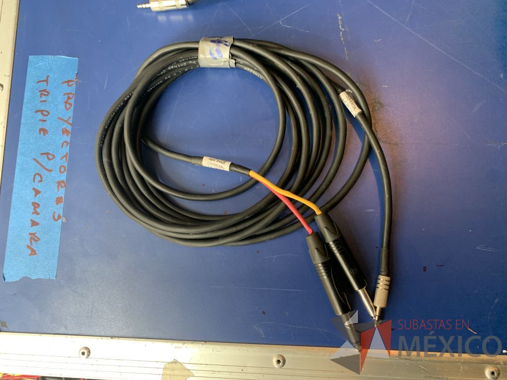 Lote 112 - 44 cables plug y miniplug a varias terminales y varias medidas - Imagen 3