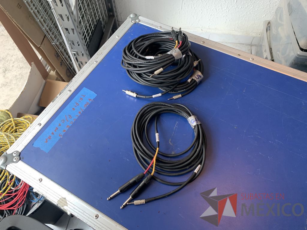 Lote 112 - 44 cables plug y miniplug a varias terminales y varias medidas - Imagen 4