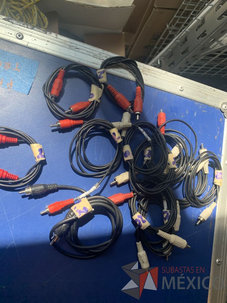 Lote 116 - 62 cables genericos RCA a varias terminales y varias medidas - Imagen 25