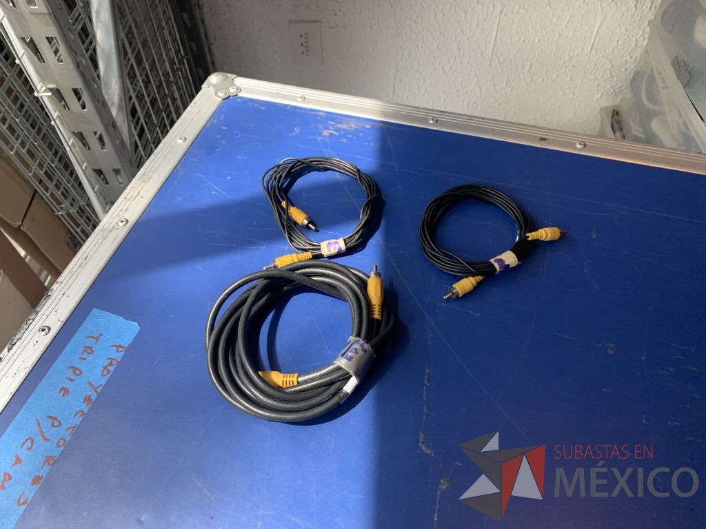 Lote 116 - 62 cables genericos RCA a varias terminales y varias medidas - Imagen 38