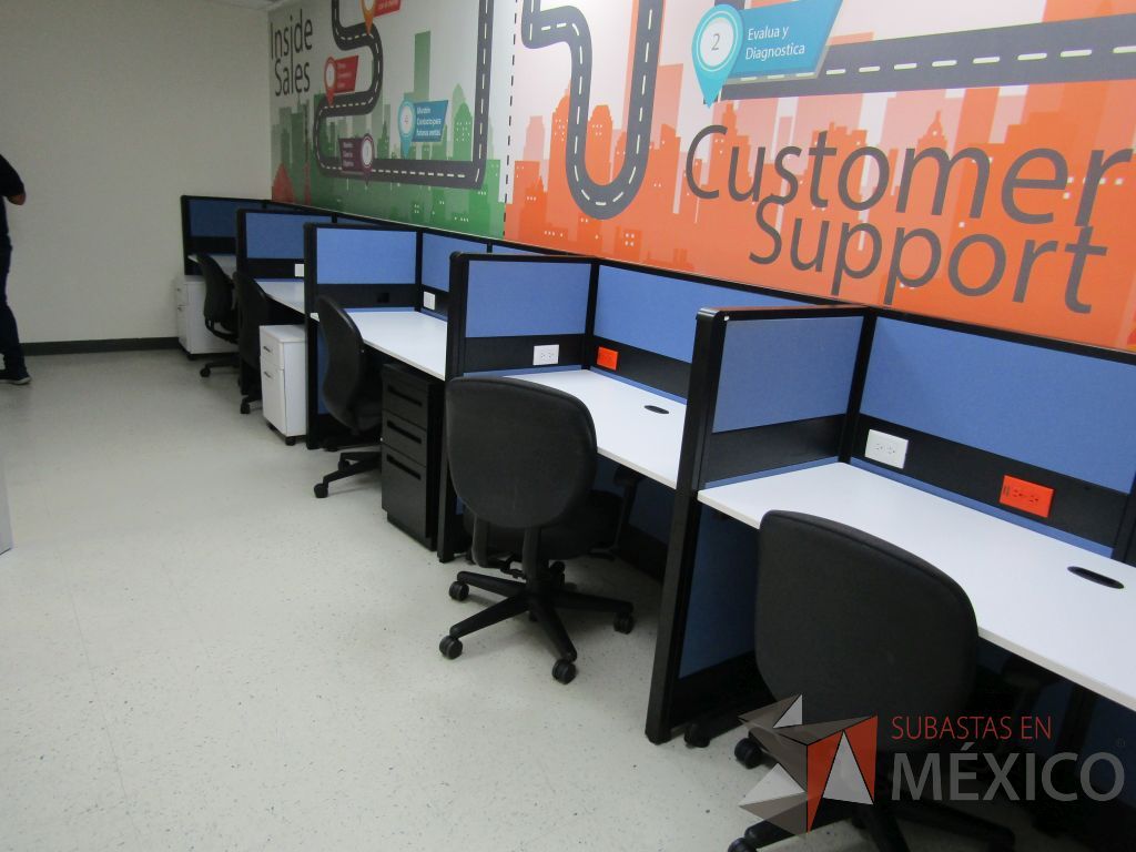 Lote 104 - Estación de trabajo tipo call center para 5 personas - Imagen 19