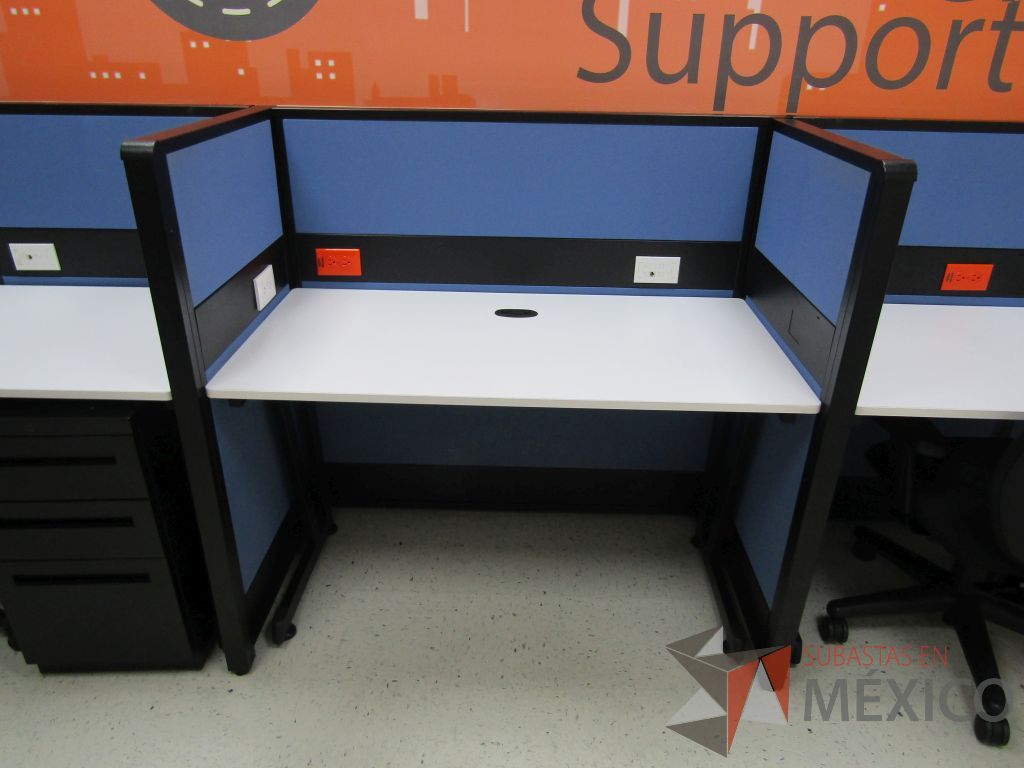 Lote 104 - Estación de trabajo tipo call center para 5 personas - Imagen 17