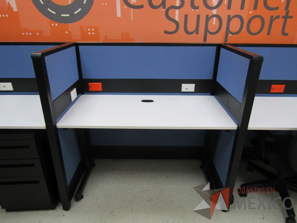 Lote 104 - Estación de trabajo tipo call center para 5 personas - Imagen 2