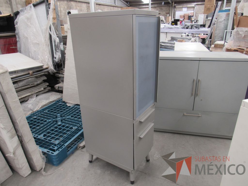 Lote 006 - Gabinete con 1 puerta y 2 cajones color gris. - Imagen 8