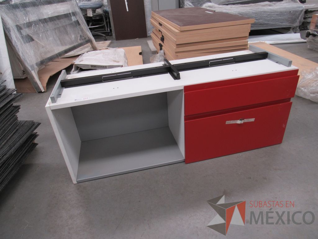 Lote 022 - Credenza con 2 cajones rojos. - Imagen 6