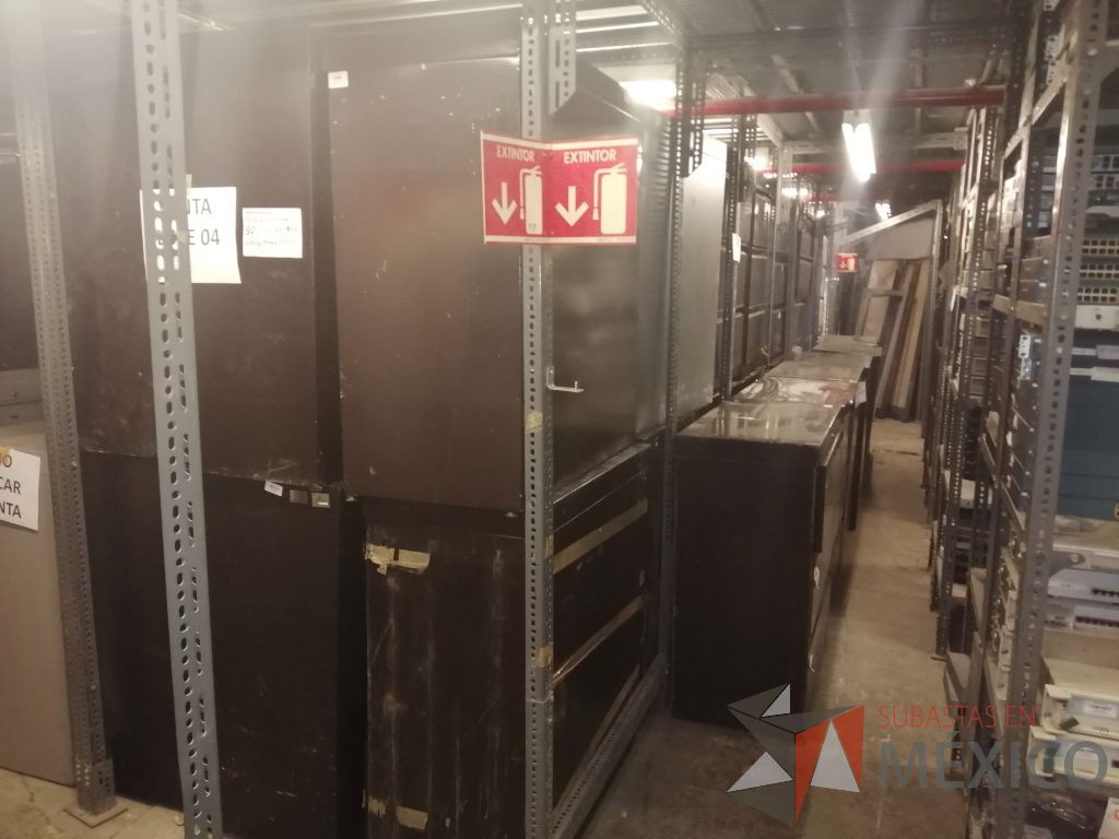 Lote 004 - Lote de 250 bienes diversos, aprox., (Cajoneras temporizadas, archiveros, artículos metálicos y de madera) - Imagen 128