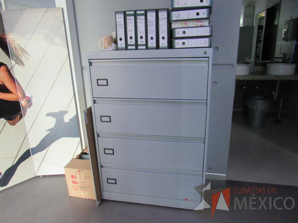 Lote 022 -Archivero metálico horizontal con 4 cajones color gris. - Imagen 2