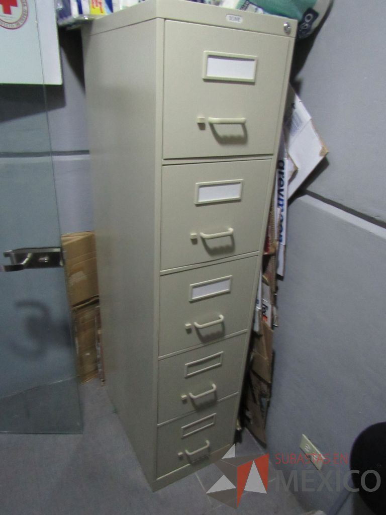 Lote 023 - Archivero metálico vertical con 4 cajones color beige. - Imagen 7