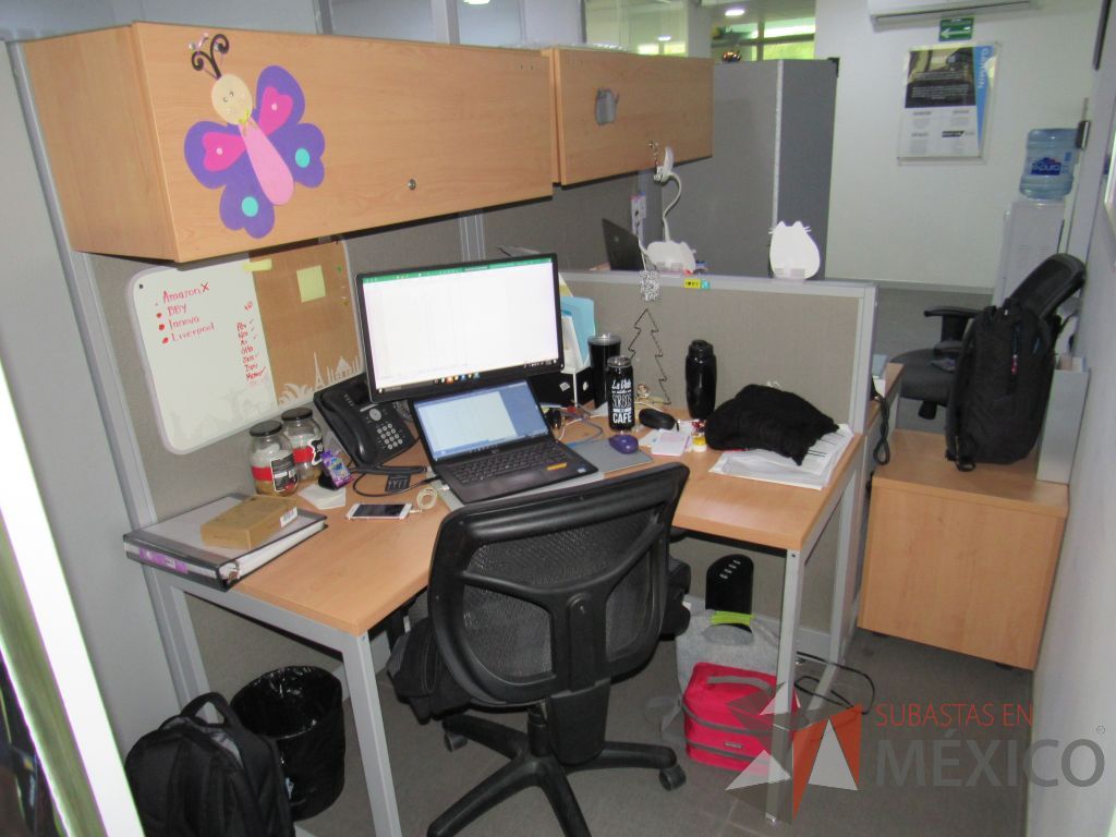 Lote 032 - Estación de trabajo para 2 personas de mampara alta color gris - Imagen 14