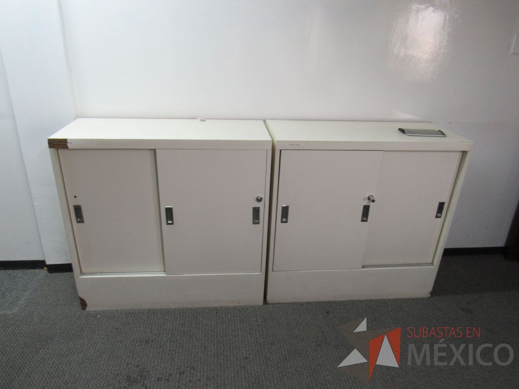 Lote 011 - Gabinete tipo madera con 2 puertas y 1 entrepaño color blanco - Imagen 6