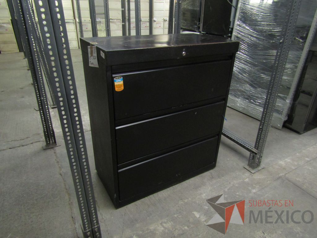 Lote 004 - Lote de 250 bienes diversos, aprox., (Cajoneras temporizadas, archiveros, artículos metálicos y de madera) - Imagen 119