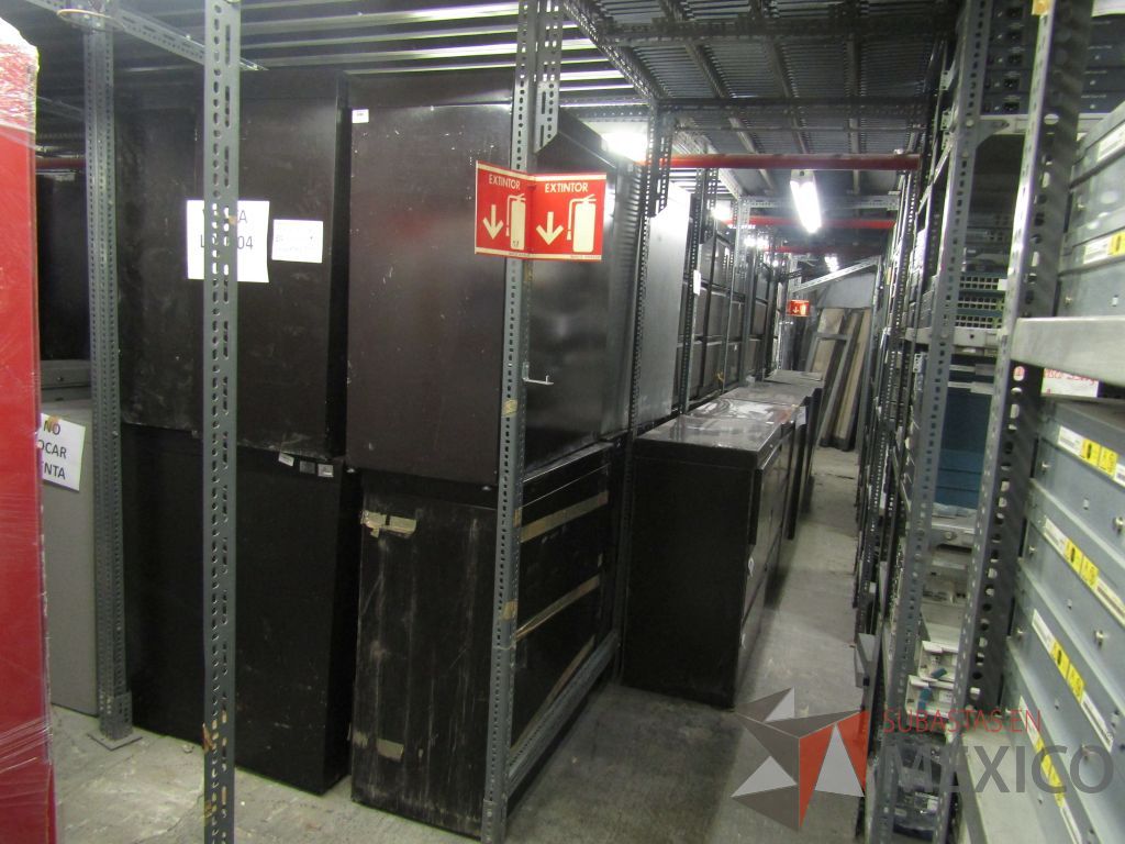 Lote 004 - Lote de 250 bienes diversos, aprox., (Cajoneras temporizadas, archiveros, artículos metálicos y de madera) - Imagen 110