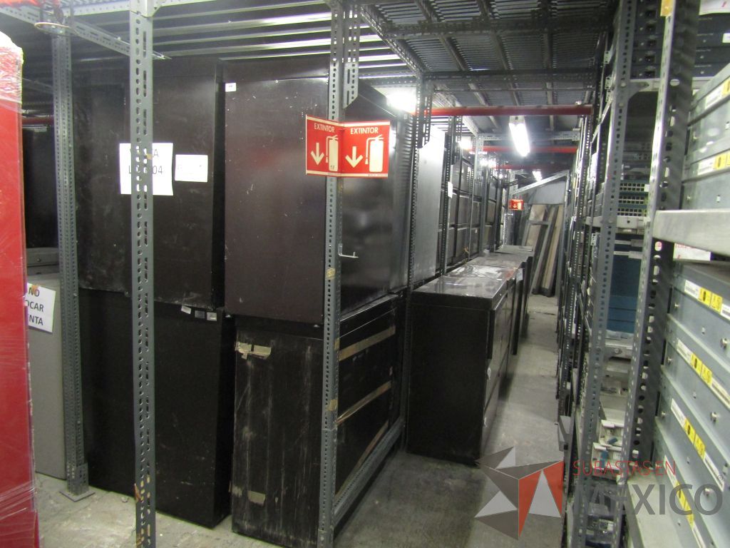 Lote 004 - Lote de 250 bienes diversos, aprox., (Cajoneras temporizadas, archiveros, artículos metálicos y de madera) - Imagen 109