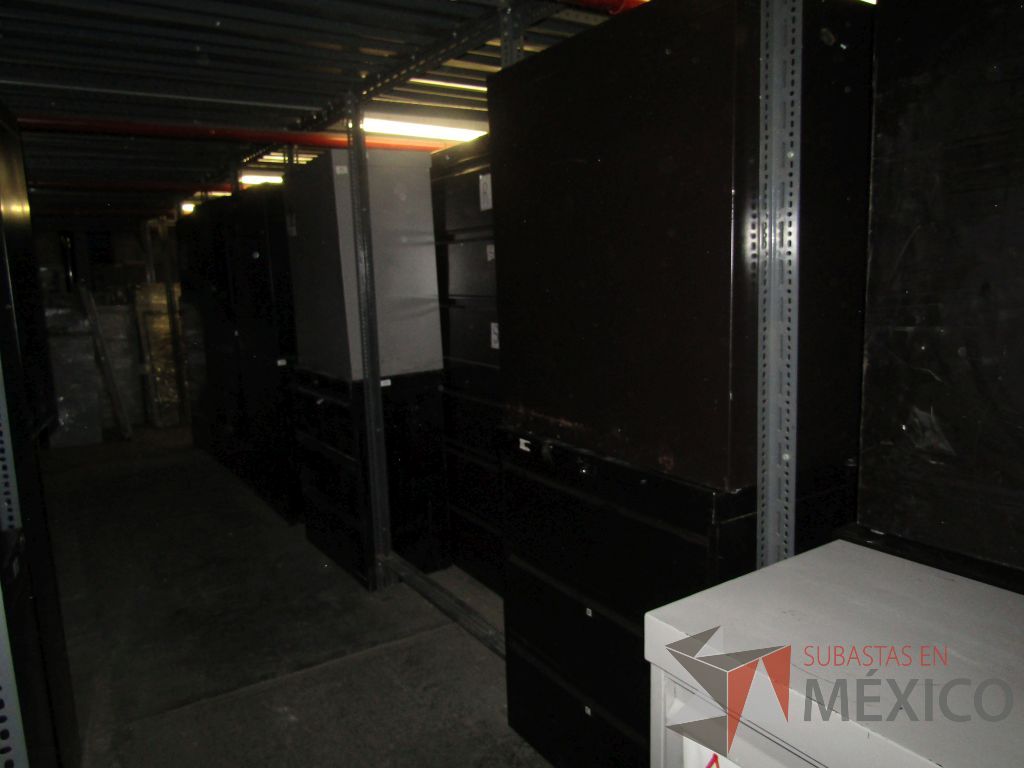 Lote 004 - Lote de 250 bienes diversos, aprox., (Cajoneras temporizadas, archiveros, artículos metálicos y de madera) - Imagen 106