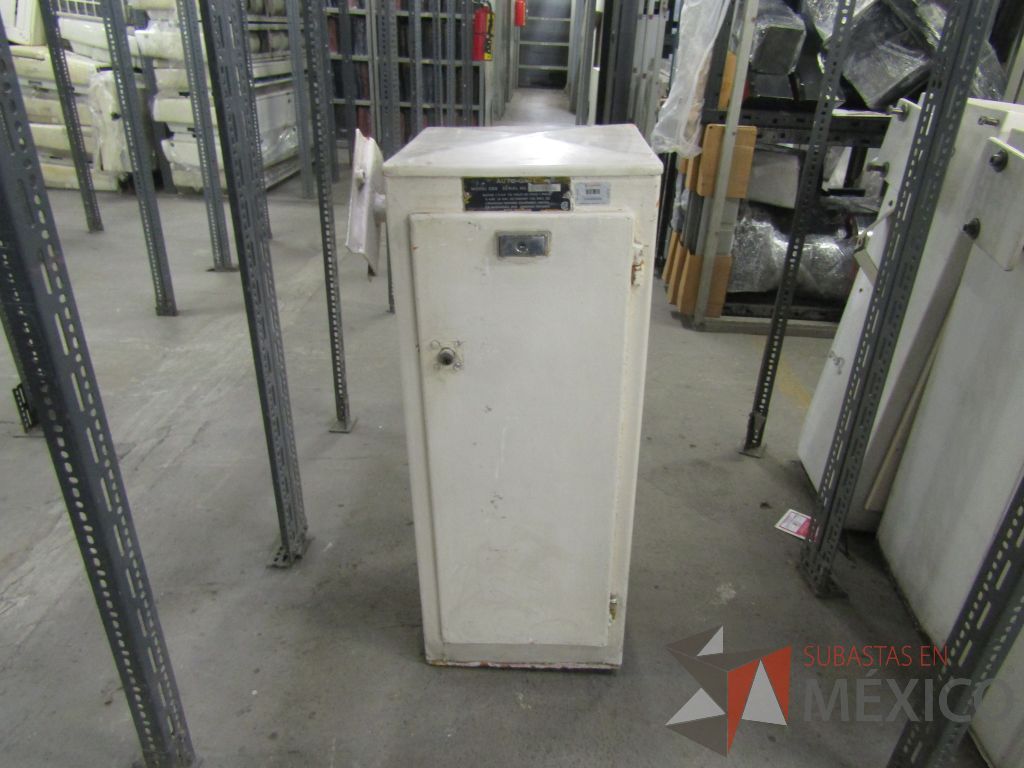 Lote 004 - Lote de 250 bienes diversos, aprox., (Cajoneras temporizadas, archiveros, artículos metálicos y de madera) - Imagen 89