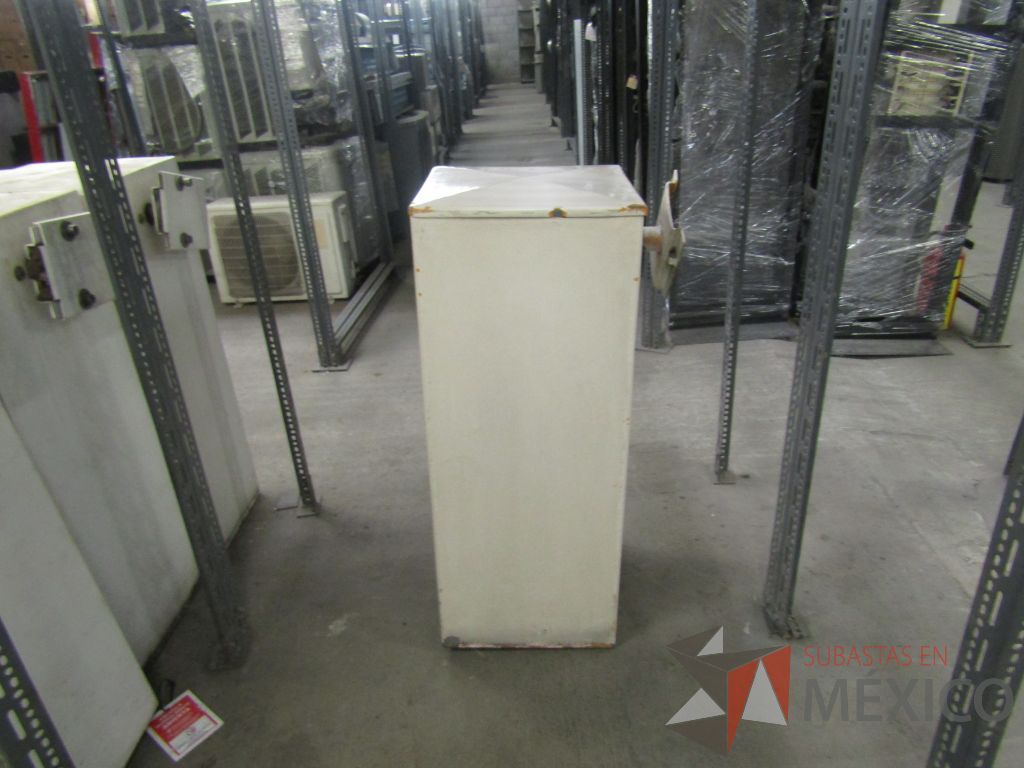 Lote 004 - Lote de 250 bienes diversos, aprox., (Cajoneras temporizadas, archiveros, artículos metálicos y de madera) - Imagen 85