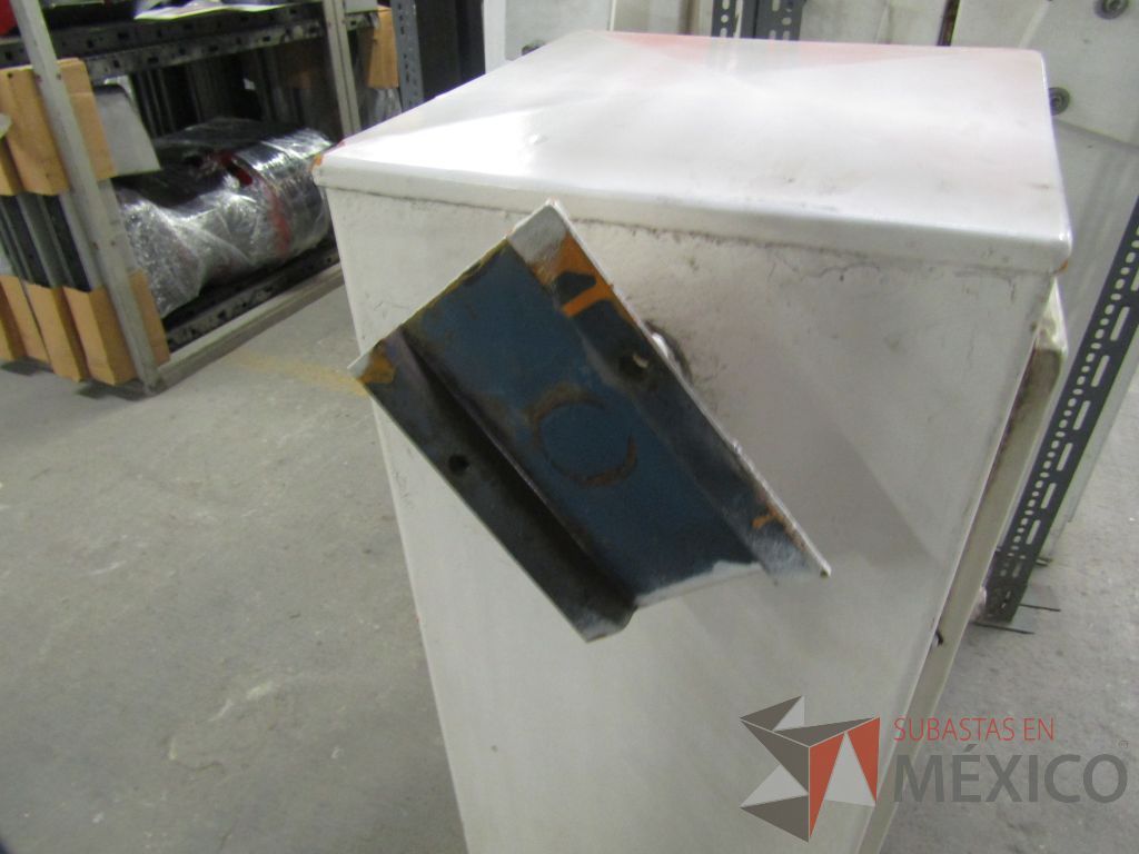 Lote 004 - Lote de 250 bienes diversos, aprox., (Cajoneras temporizadas, archiveros, artículos metálicos y de madera) - Imagen 82