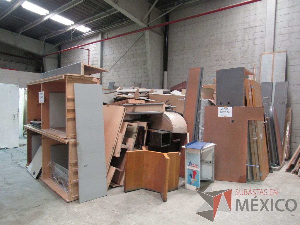 Lote 004 - Lote de 250 bienes diversos, aprox., (Cajoneras temporizadas, archiveros, artículos metálicos y de madera) - Imagen 36