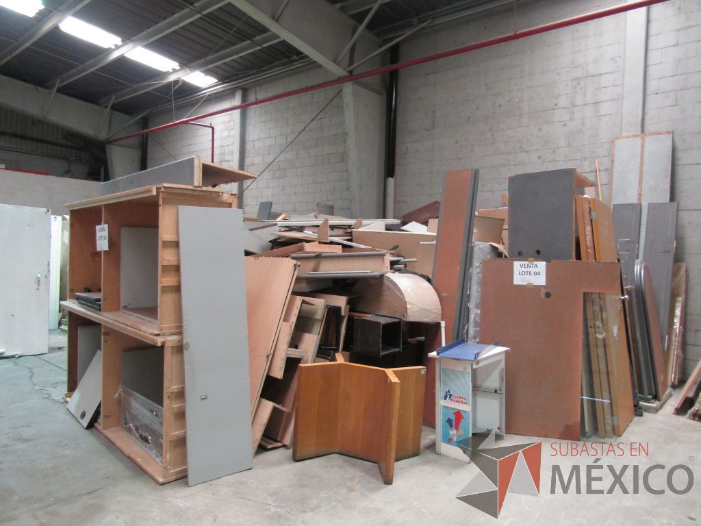 Lote 004 - Lote de 250 bienes diversos, aprox., (Cajoneras temporizadas, archiveros, artículos metálicos y de madera) - Imagen 35