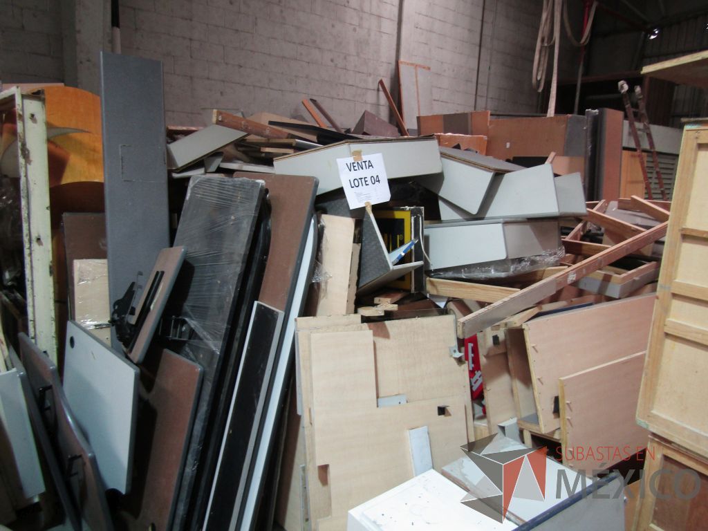 Lote 004 - Lote de 250 bienes diversos, aprox., (Cajoneras temporizadas, archiveros, artículos metálicos y de madera) - Imagen 22