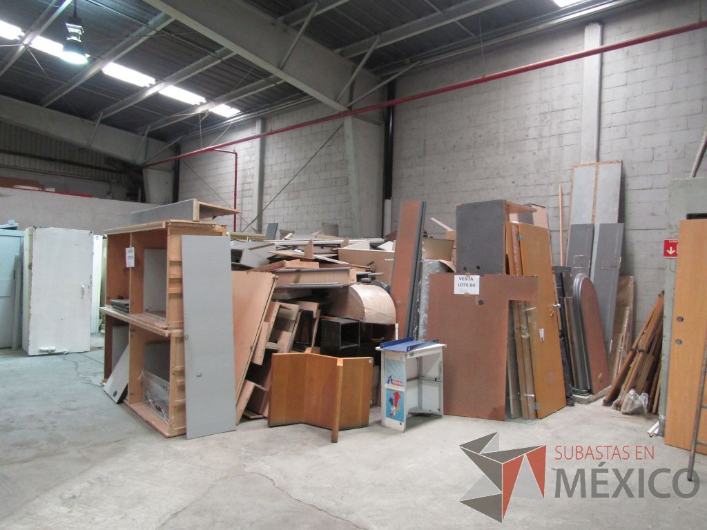Lote 004 - Lote de 250 bienes diversos, aprox., (Cajoneras temporizadas, archiveros, artículos metálicos y de madera) - Imagen 17
