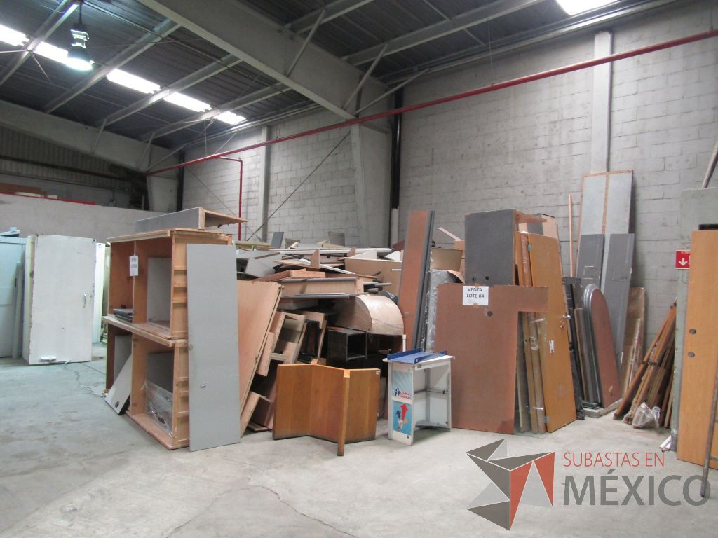 Lote 004 - Lote de 250 bienes diversos, aprox., (Cajoneras temporizadas, archiveros, artículos metálicos y de madera) - Imagen 16