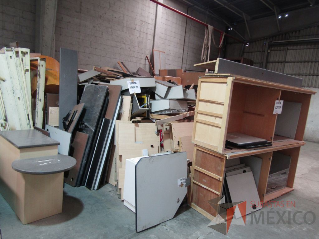 Lote 004 - Lote de 250 bienes diversos, aprox., (Cajoneras temporizadas, archiveros, artículos metálicos y de madera) - Imagen 15