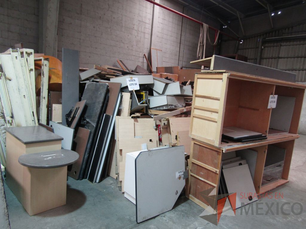 Lote 004 - Lote de 250 bienes diversos, aprox., (Cajoneras temporizadas, archiveros, artículos metálicos y de madera) - Imagen 14