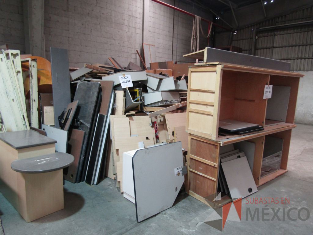 Lote 004 - Lote de 250 bienes diversos, aprox., (Cajoneras temporizadas, archiveros, artículos metálicos y de madera) - Imagen 12