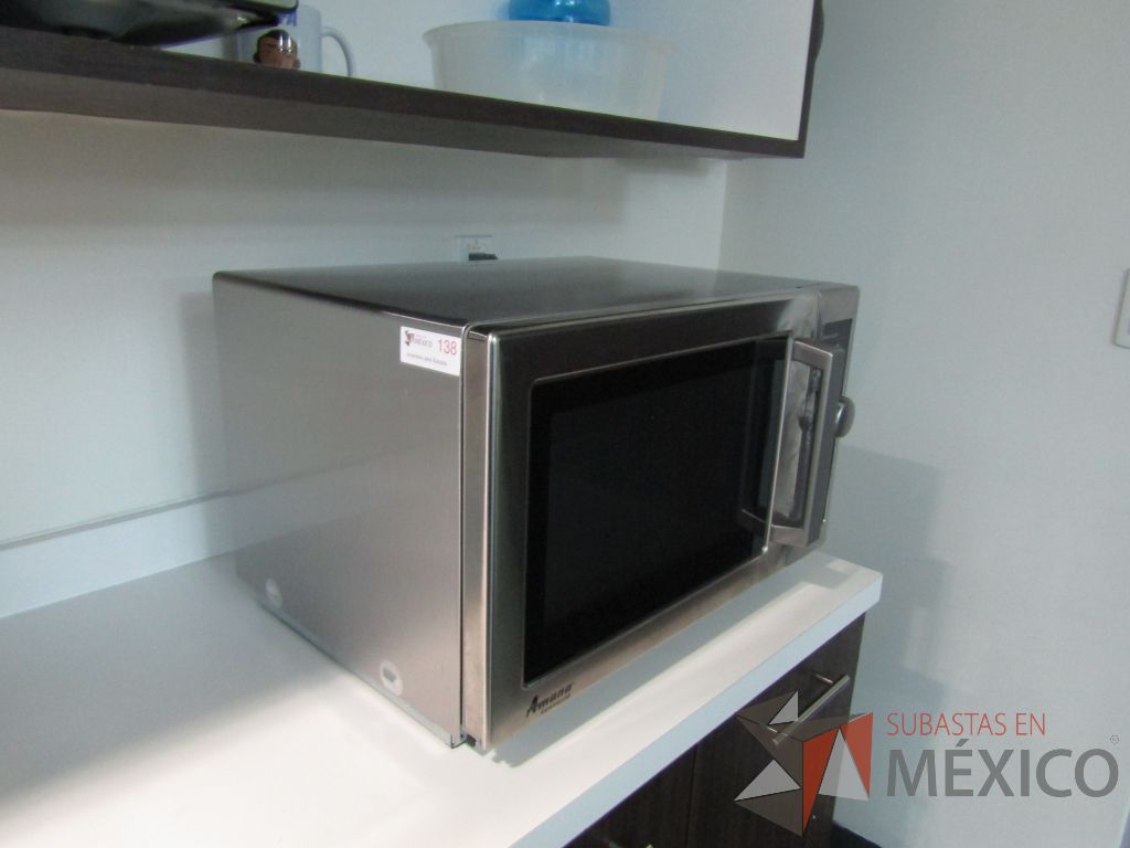 Lote 047 - Horno de microondas. Modelo: RCS10DSE, Marca: AMANA - Imagen 3