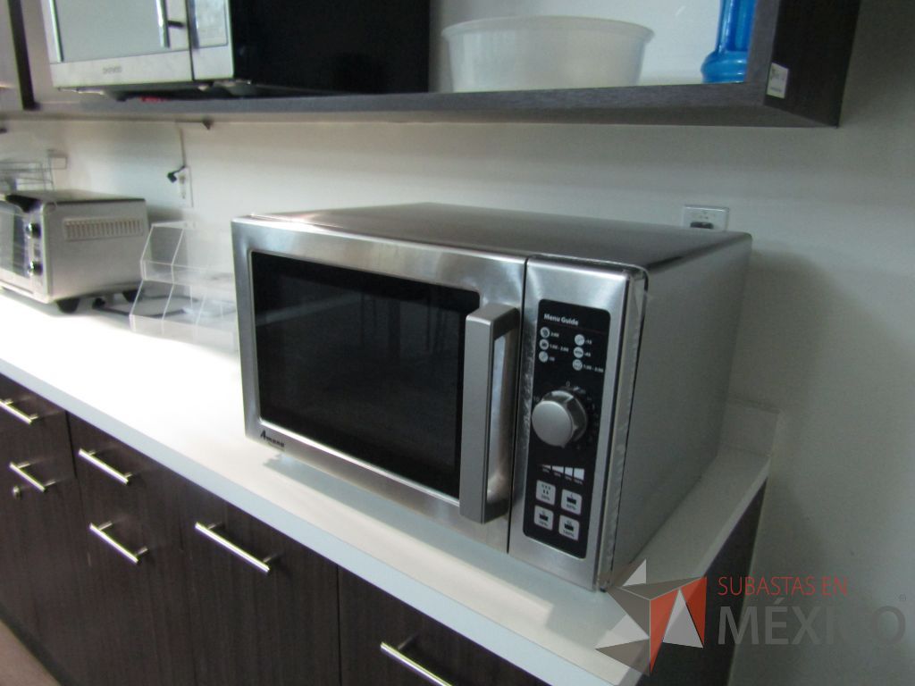 Lote 047 - Horno de microondas. Modelo: RCS10DSE, Marca: AMANA - Imagen 5