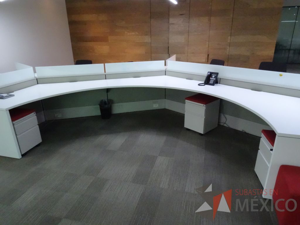 Lote 001 - Estación de trabajo para 9 personas de mampara baja seminueva, Marca: Haworth - Imagen 9