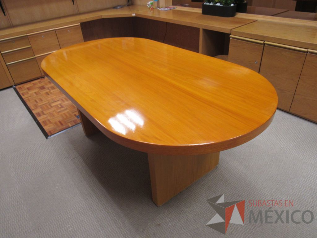 Lote 064 - Oficina Ejecutiva con Escritorio en escuadra, Credenza, 2 Gabinetes... - Imagen 2