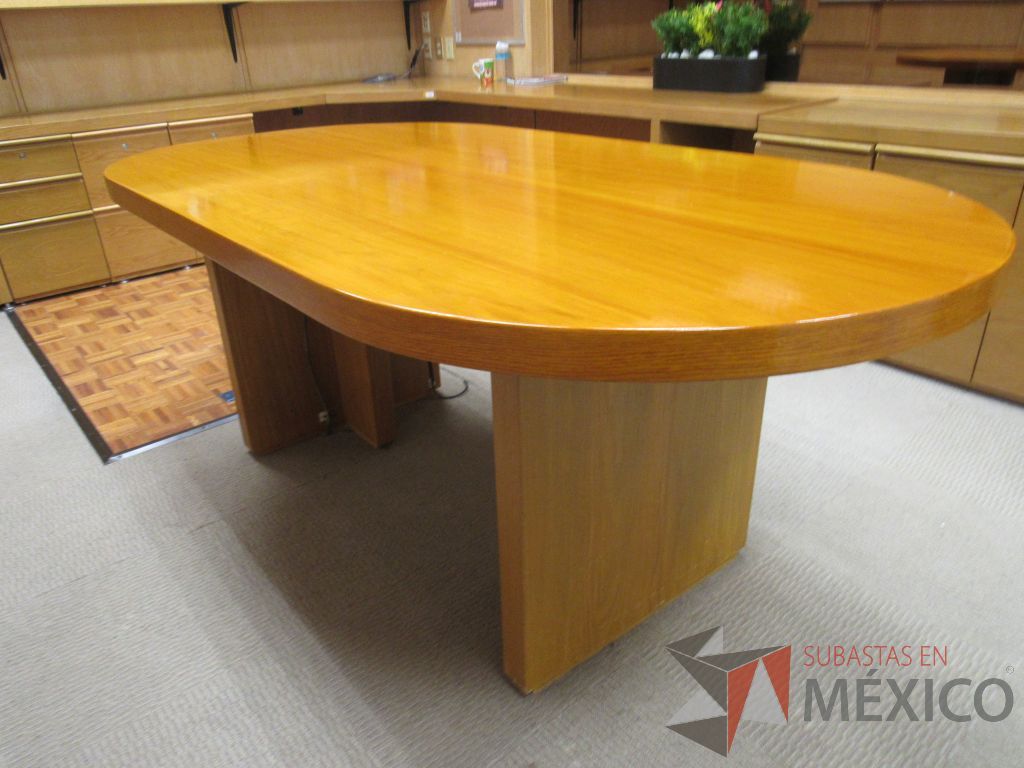 Lote 064 - Oficina Ejecutiva con Escritorio en escuadra, Credenza, 2 Gabinetes... - Imagen 3
