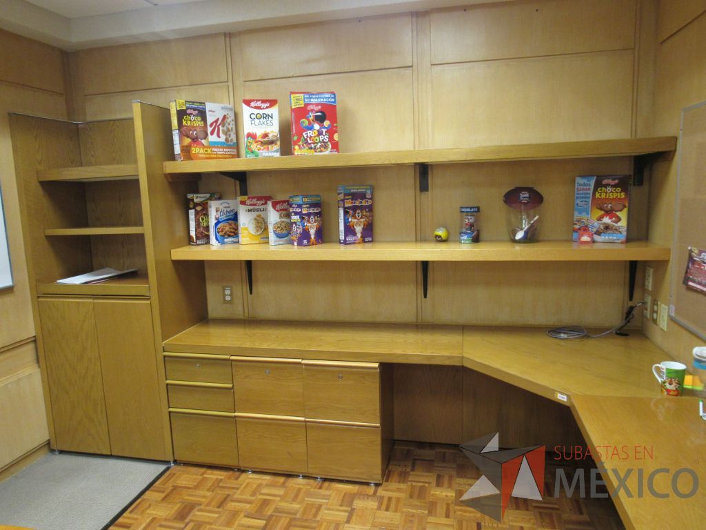 Lote 064 - Oficina Ejecutiva con Escritorio en escuadra, Credenza, 2 Gabinetes... - Imagen 12
