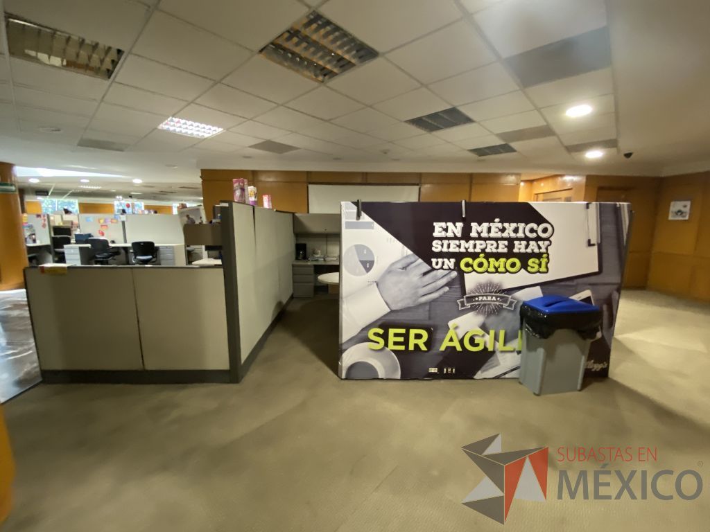 Lote 010 - Estación de trabajo de mampara alta para 4 personas con 4 archiveros de pedestal de 3 cajones - Imagen 12