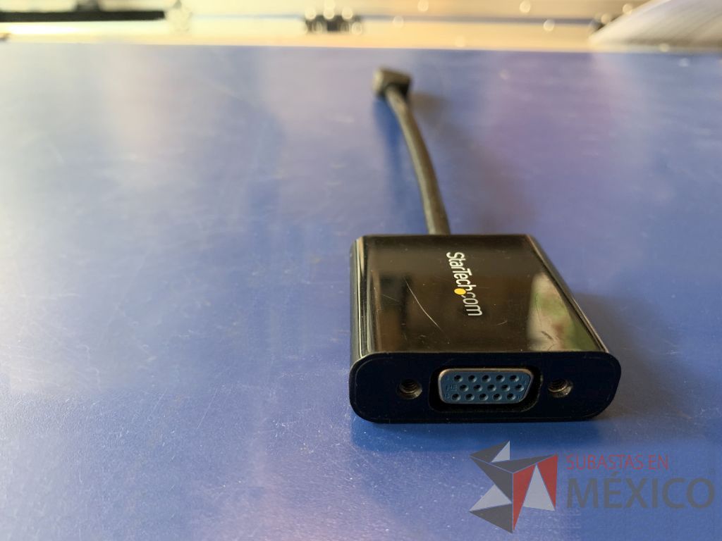 Lote 135 - 1 cable AV/USB p/IPAD,2 adaptadores minidisplay a VGA,1 adaptador VGA a IPOD,1 adaptador VGA a HDMI,6 divisores VGA de 2 vias. - Imagen 5